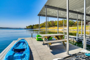 5 Mi to Silver Dollar City Table Rock Lake Cabin!